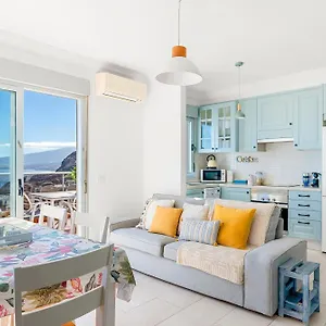 boutique-apartment-with-bbq-terrace-and-ocean-views.tenerifehoteles.net/